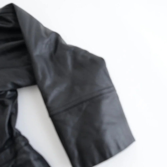 Vintage Danier Black Zip  Up 100% Leather Jacket Size Medium - Picture 5 of 14